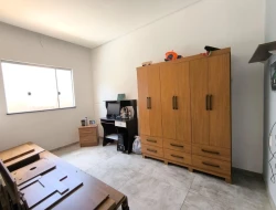 CASA A VENDA NO BAIRRO VILA FERREIRA- PARÁ DE MINAS-MG