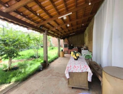 CASA A VENDA NO BAIRRO VILA FERREIRA- PARÁ DE MINAS-MG