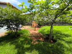 CASA A VENDA NO BAIRRO VILA FERREIRA- PARÁ DE MINAS-MG