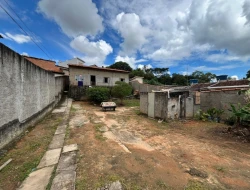 CASA BAIRRO INDEPENDÊNCIA - PARÁ DE MINAS - MG