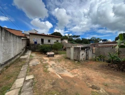 CASA BAIRRO INDEPENDÊNCIA - PARÁ DE MINAS - MG