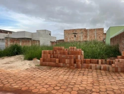 LOTE À VENDA – BAIRRO ALTA VILLA - PARÁ DE MINAS - MG