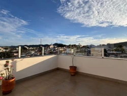 COBERTURA PRÓXIMO AO CENTRO PARÁ DE MINAS