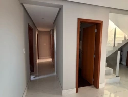 COBERTURA PRÓXIMO AO CENTRO PARÁ DE MINAS