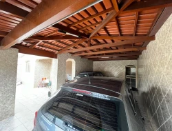 CASA À VENDA - BAIRRO SANTO ANTÔNIO - PARÁ DE MINAS