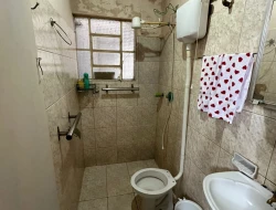 CASA À VENDA - BAIRRO SANTO ANTÔNIO - PARÁ DE MINAS