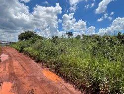 LOTE BAIRRO SENADOR VALADARES - PARÁ DE MINAS - MG