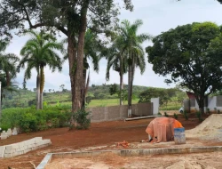 CHÁCARA ÀS MARGENS DA BR 262, PRÓXIMA A PARÁ DE MINAS - MG