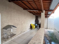 CASA BAIRRO ESPLANADA