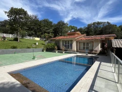 FAZENDINHA EM LIMAS DO PARÁ - PARÁ DE MINAS - MG