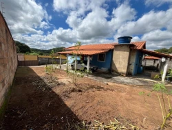 CASA À VENDA EM ASCENSÃO - PARÁ DE MINAS - MG