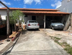 CASA À VENDA - BAIRRO PROVIDÊNCIA - PARÁ DE MINAS - MG