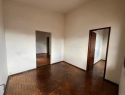 CASA À VENDA  - BAIRRO SÃO FRANCISCO - PARÁ DE MINAS