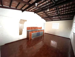 CASA À VENDA  - BAIRRO SÃO FRANCISCO - PARÁ DE MINAS