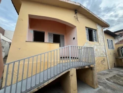 CASA À VENDA  - BAIRRO SÃO FRANCISCO - PARÁ DE MINAS