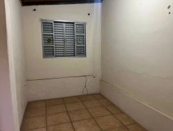 CASA À VENDA  - BAIRRO SÃO FRANCISCO - PARÁ DE MINAS