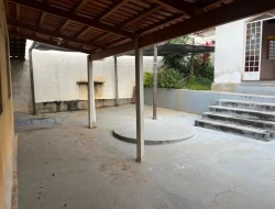 CASA À VENDA  - BAIRRO SÃO FRANCISCO - PARÁ DE MINAS