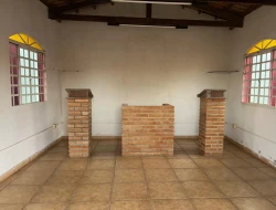 CASA À VENDA  - BAIRRO SÃO FRANCISCO - PARÁ DE MINAS