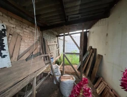 CASA À VENDA  - BAIRRO SÃO FRANCISCO - PARÁ DE MINAS