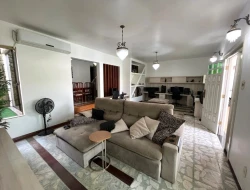 CASA À VENDA - BAIRRO SÃO FRANCISCO - PARÁ DE MINAS-MG