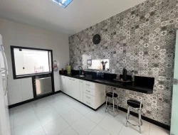 CASA À VENDA - BAIRRO SÃO FRANCISCO - PARÁ DE MINAS-MG