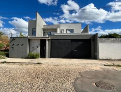 CASA ALTO PADRÃO BAIRRO PROVIDÊNCIA