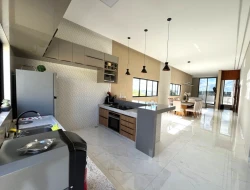CASA ALTO PADRÃO BAIRRO PROVIDÊNCIA