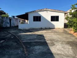 CASA - BAIRRO JARDIM BEATRIZ - PARÁ DE MINAS - MG