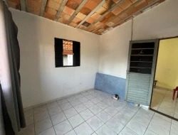 CASA - BAIRRO JARDIM BEATRIZ - PARÁ DE MINAS - MG