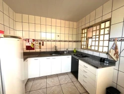 CASA À VENDA - BAIRRO PROVIDÊNCIA - PARÁ DE MINAS - MG
