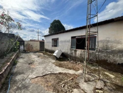 CASA À VENDA EM TAVARES - PARÁ DE MINAS - MG - LOTE COM ESCRITURA .