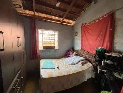 CASA À VENDA EM TAVARES - PARÁ DE MINAS - MG - LOTE COM ESCRITURA .