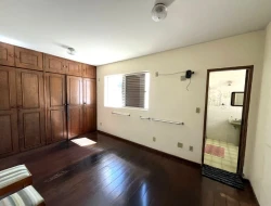 APARTAMENTO À VENDA – CENTRO DE PARÁ DE MINAS - MG