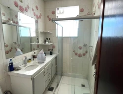 APARTAMENTO À VENDA - CENTRO - PARÁ DE MINAS - MG