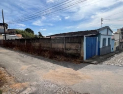 CASADE ESQUINA   À VENDA BAIRRO DOM BOSCO - PARÁ DE MINAS