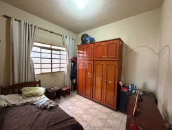 CASA À VENDA - BAIRRO RECANTO DA LAGOA - PARÁ DE MINAS - MG
