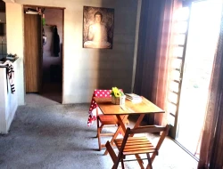 CASA COM 2 LOJAS COMERICIAIS À VENDA - BAIRRO RECANTO DA LAGOA - PARÁ DE MINAS-MG