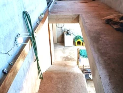 CASA COM 2 LOJAS COMERICIAIS À VENDA - BAIRRO RECANTO DA LAGOA - PARÁ DE MINAS-MG