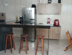 CASA COM 2 LOJAS COMERICIAIS À VENDA - BAIRRO RECANTO DA LAGOA - PARÁ DE MINAS-MG