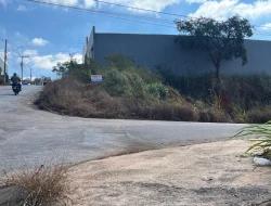 LOTE DE ESQUINA - BAIRRO SENADOR VALADARES - PARÁ DE MINAS