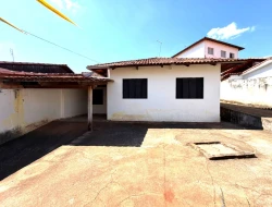 CASA À VENDA - BAIRRO PROVIDÊCIA - PARÁ DE MINAS  - MG