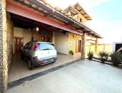 CASA DE ALTO PADRÃO À VENDA – BAIRRO JARDIM BEATRIZ – PARÁ DE MINAS/MG