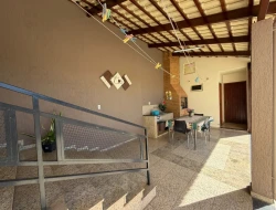 CASA DE ALTO PADRÃO À VENDA – BAIRRO JARDIM BEATRIZ – PARÁ DE MINAS/MG