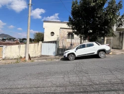 CASA À VENDA-BAIRRO SÃO JOSÉ - PARÁ DE MINAS -MG