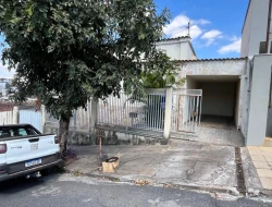 CASA À VENDA-BAIRRO SÃO JOSÉ - PARÁ DE MINAS -MG