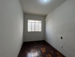 CASA À VENDA-BAIRRO SÃO JOSÉ - PARÁ DE MINAS -MG