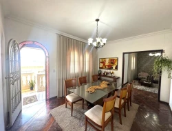 CASA À VENDA - BAIRRO PROVIDÊNCIA - PARÁ DE MINAS - MG