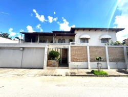 CASA À VENDA - BAIRRO PROVIDÊNCIA - PARÁ DE MINAS - MG