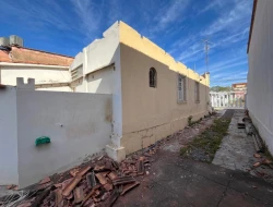 LOTE COMERCIAL À VENDA — VILA RAQUEL- PARÁ DE MINAS/MG