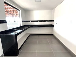 CASA À VENDA -BAIRRO PROVIDÊNCIA -PARÁ DE MINAS - MG